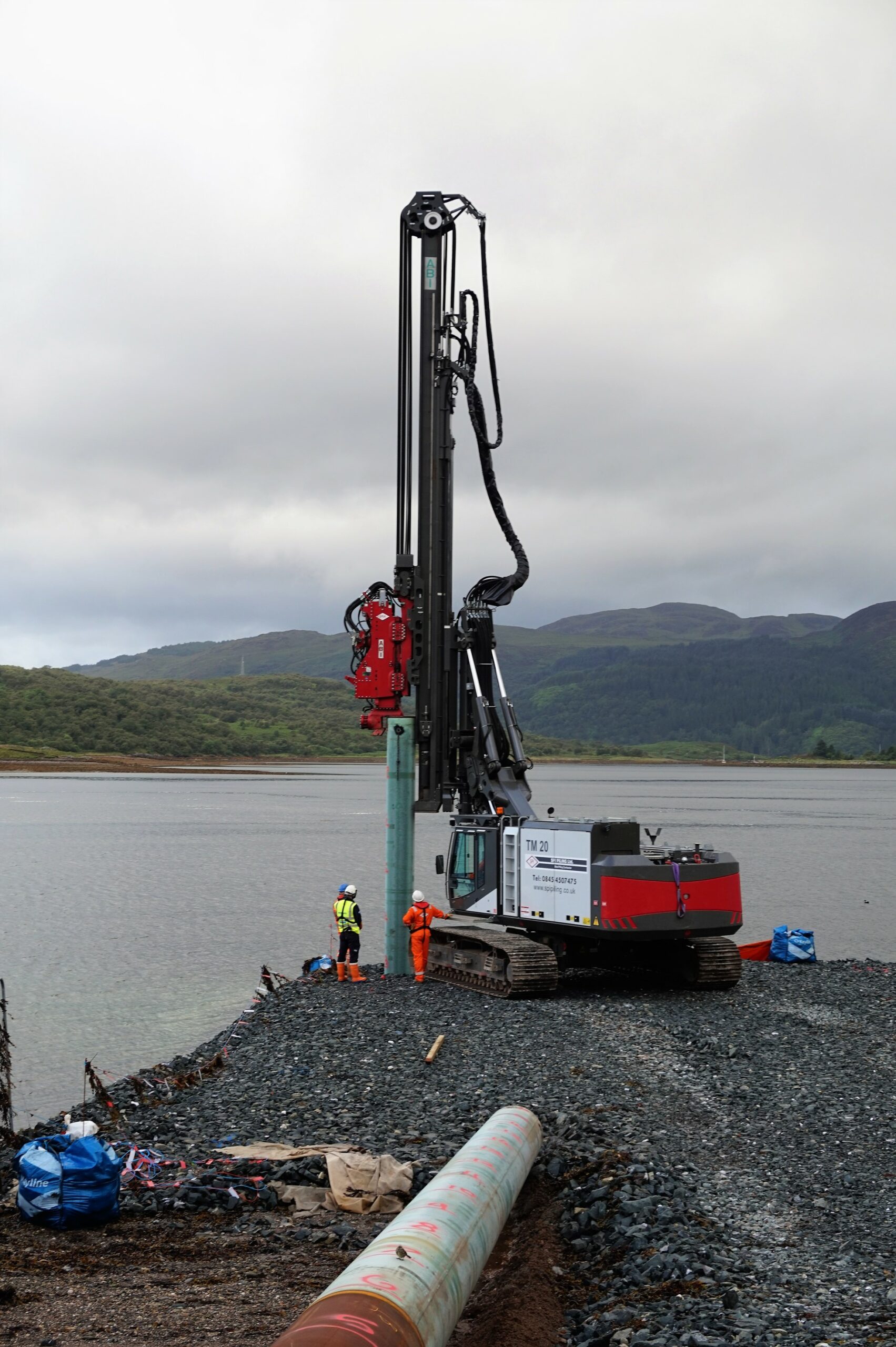 Telescopic Leader Rig - SPI Piling | A E Yates